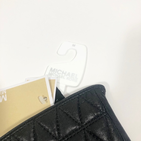 NWT Michael Kors Tech Gloves - Picture 3 of 4